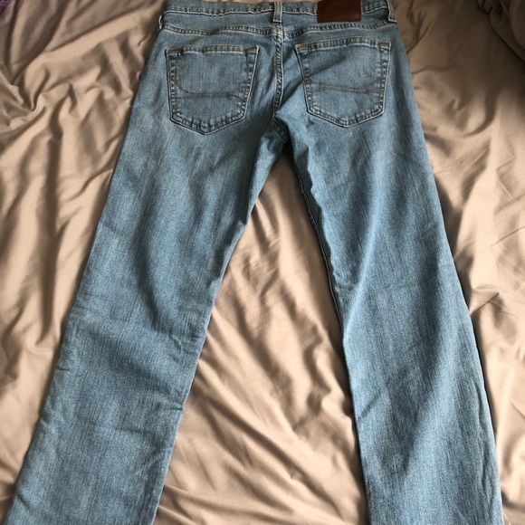 Hollister (mens) slim straight jeans. - Picture 2 of 4